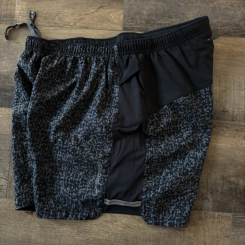 Brooks Running Shorts Sherpa 5" Liner Men's Medium Athletic - Picture 4 of 5